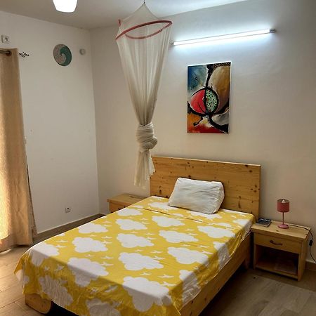 Chambre Spacieuse Avec Balcon - Salle De Bain Exterieure Privee & Breakfast Saint-Louis Zewnętrze zdjęcie